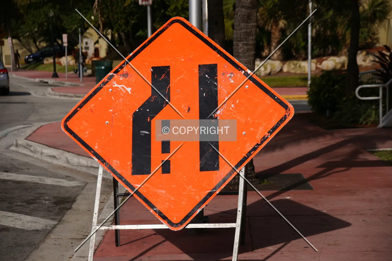 Narrowing street