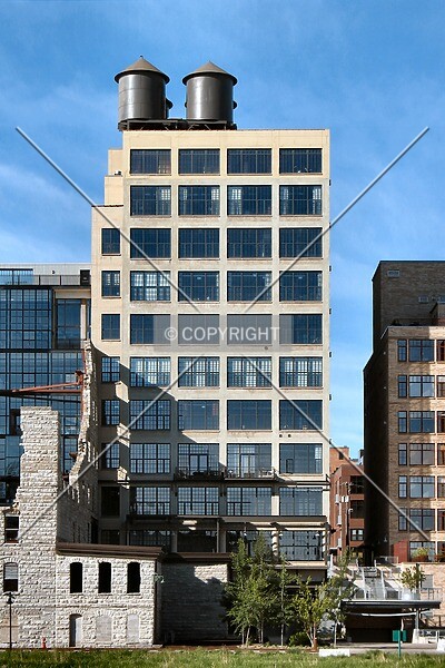 Photo 132-216-444