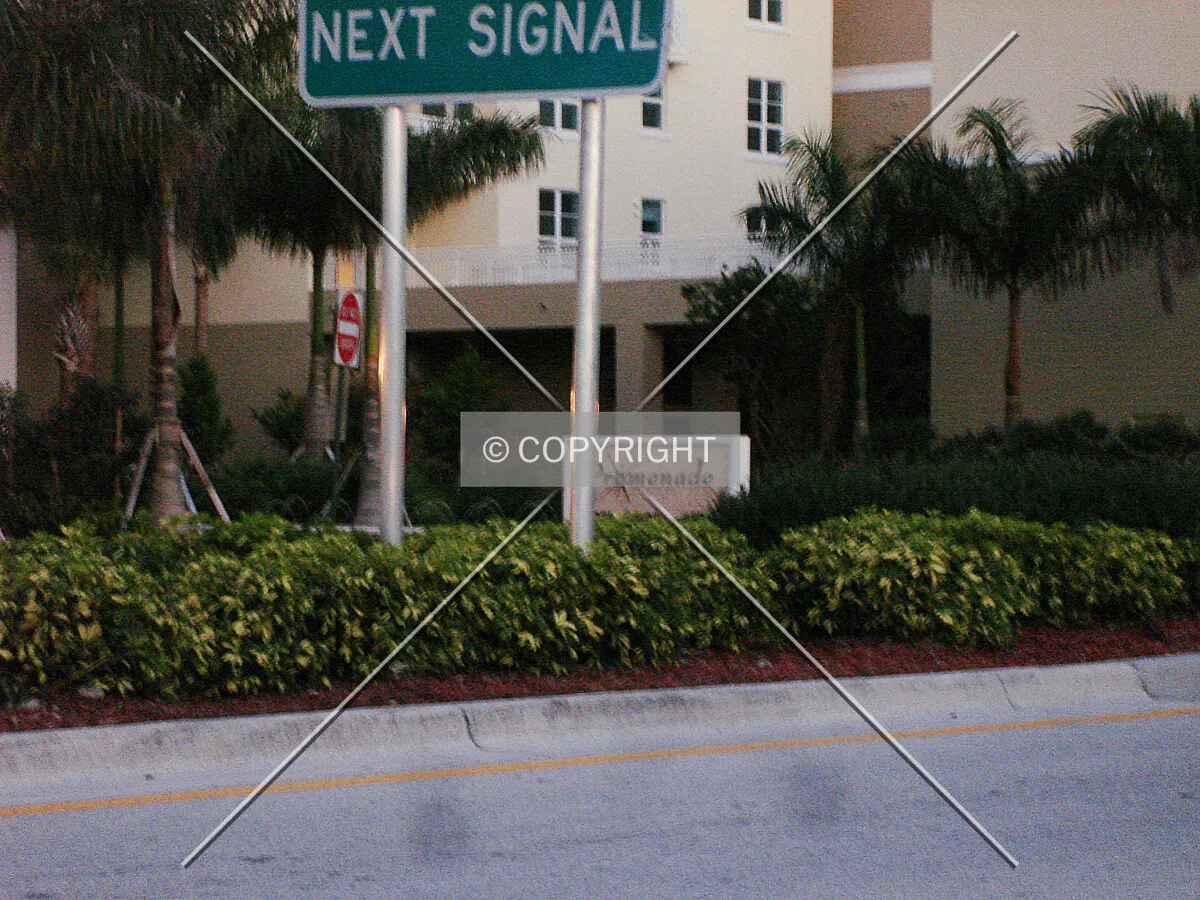 Photo 132-265-627