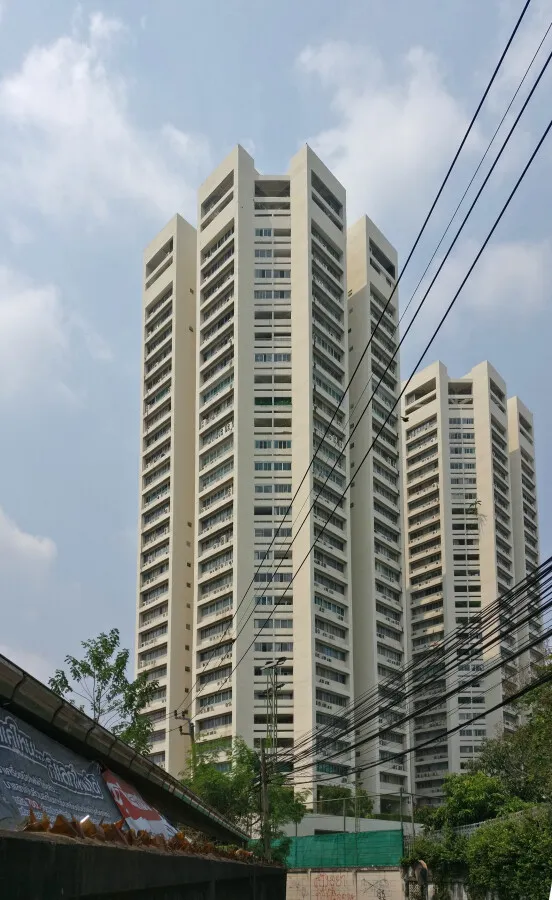Photo 132-303-987