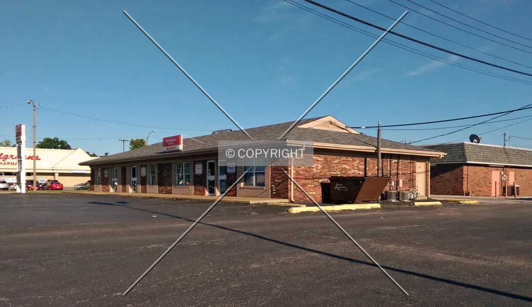 Photo 132-537-442