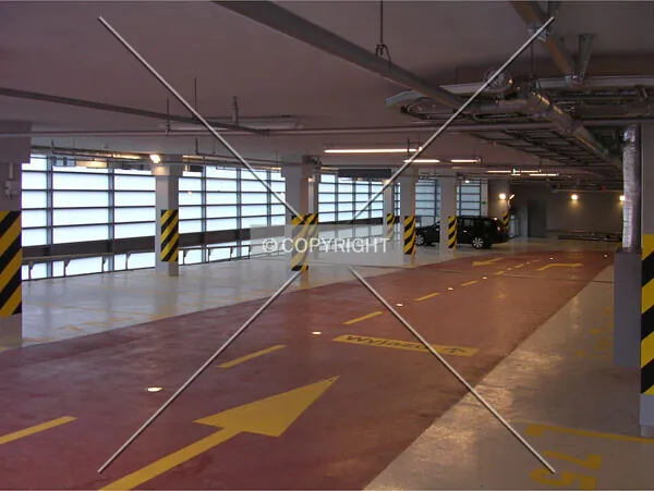 Photo 132-634-704