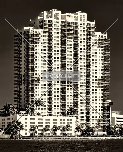 Photo 132-726-841