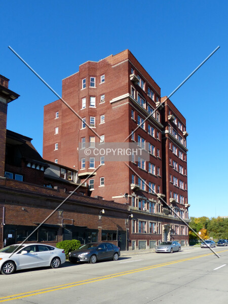 Photo 132-749-677