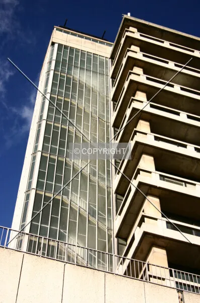 Photo 132-825-532