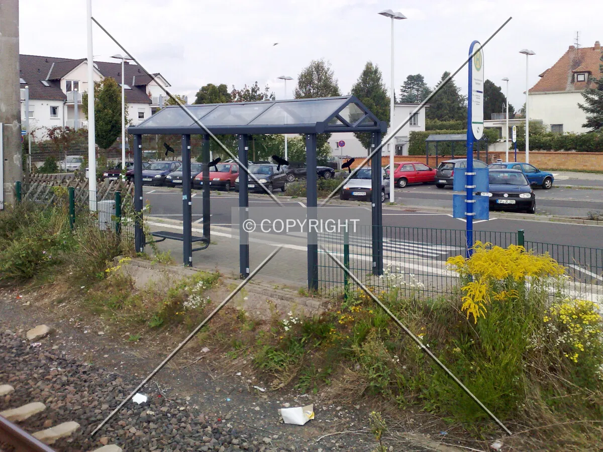 Bus stop at S-Bahnstation Rodgau-Weiskirchen