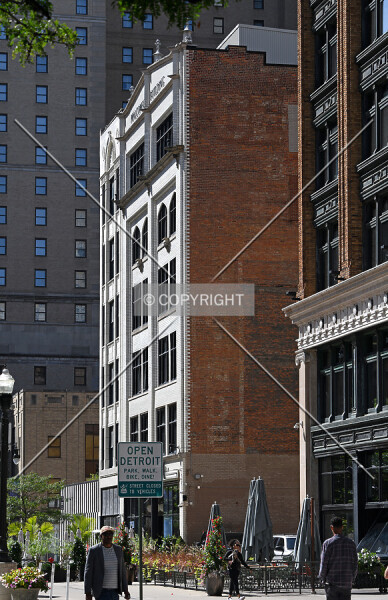 Photo 013-438-761