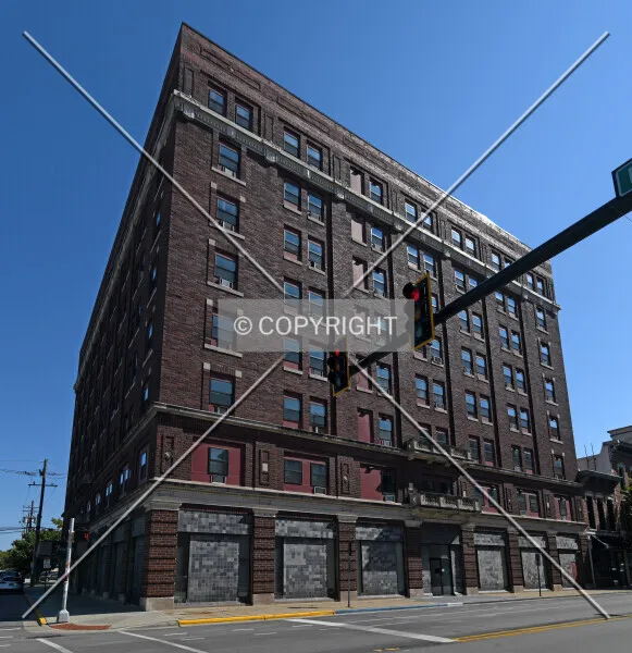 Photo 135-110-899