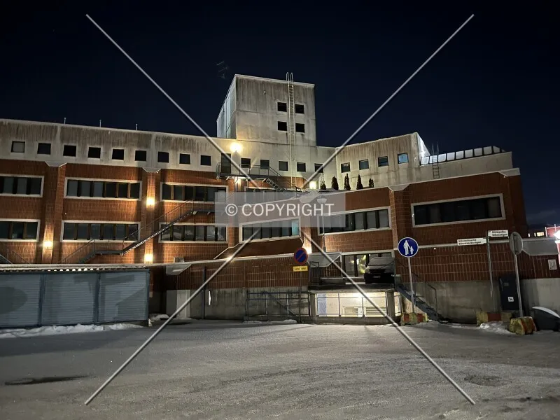 Photo 135-240-464