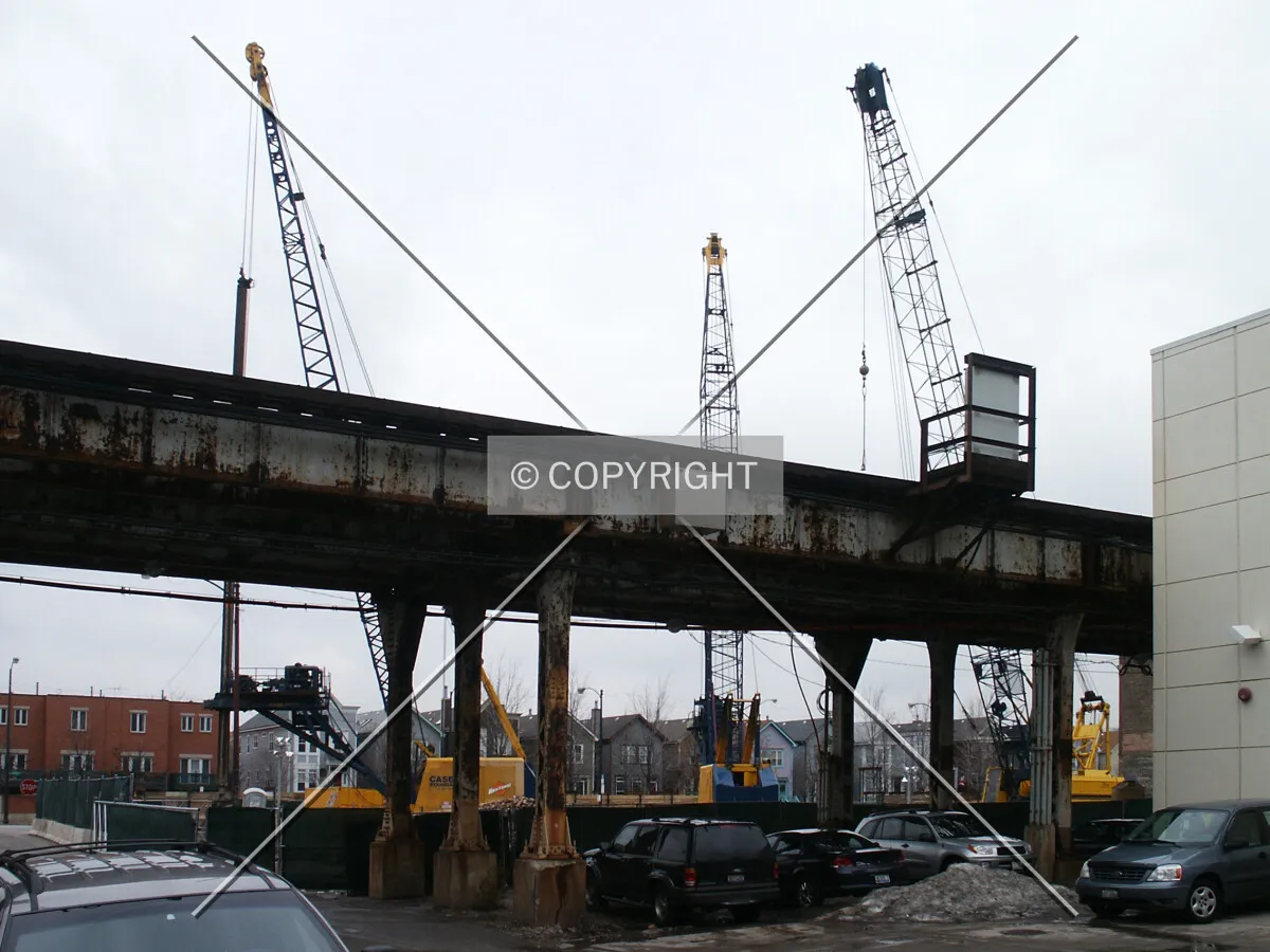Looking across the el tracks from 13th Street