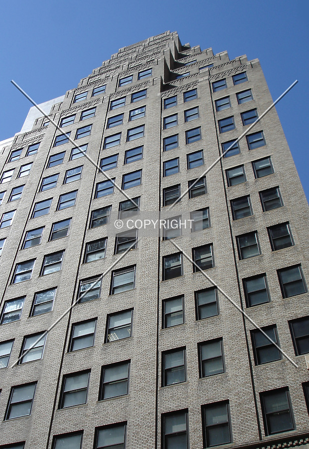 Looking up from Lexington Avenue