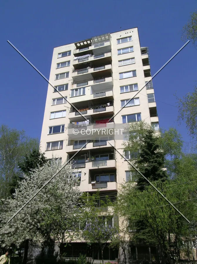 Photo 136-208-588