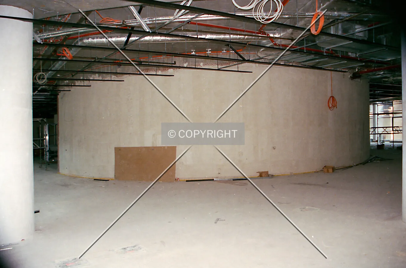 Photo 136-915-804