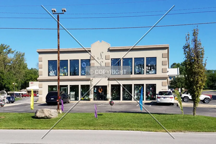 Photo 137-201-753