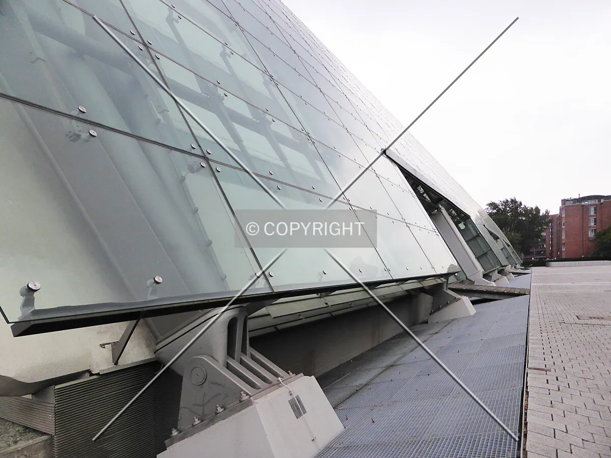 Photo 137-483-586