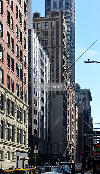 Photo 137-773-550