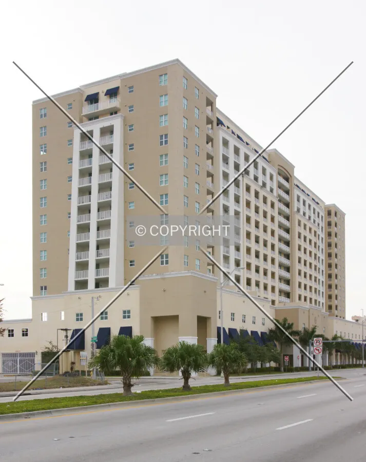 Photo 013-811-433