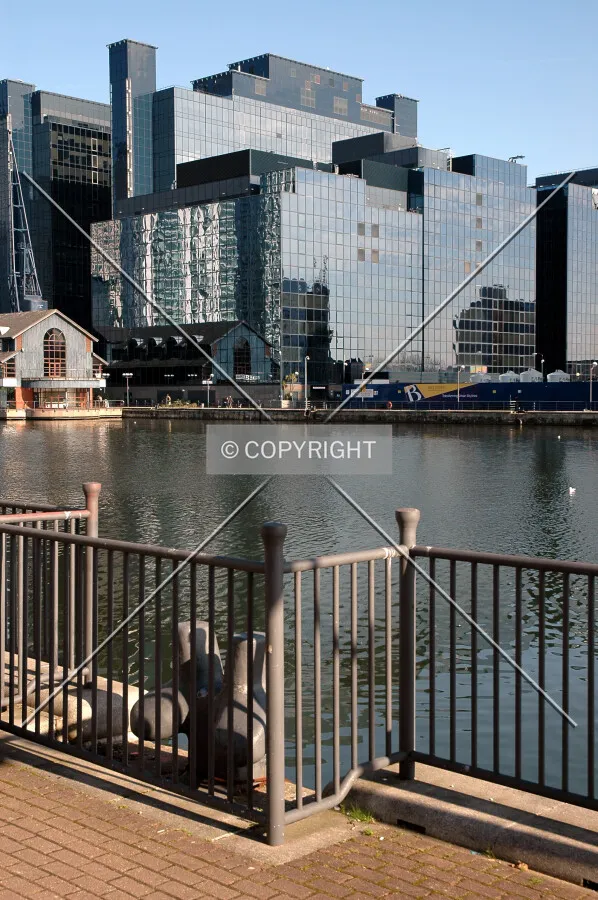 View across Millwall Dock