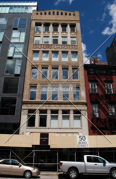 Photo 138-684-811