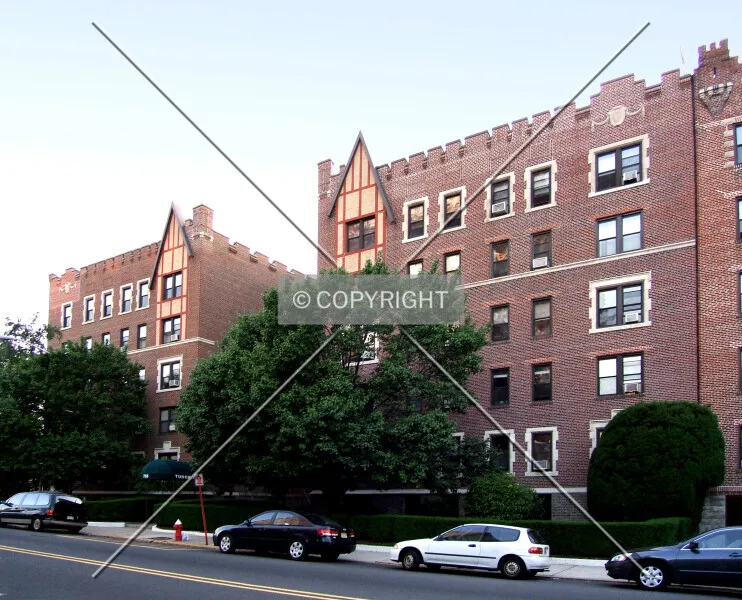 Photo 139-048-685