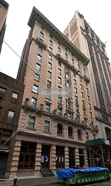 Photo 139-604-043