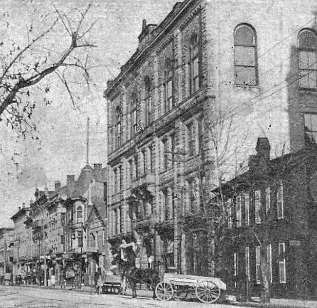 Photo 139-672-846