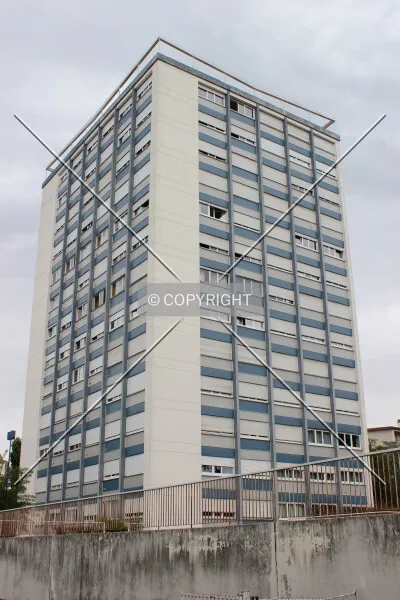 Photo 139-745-563
