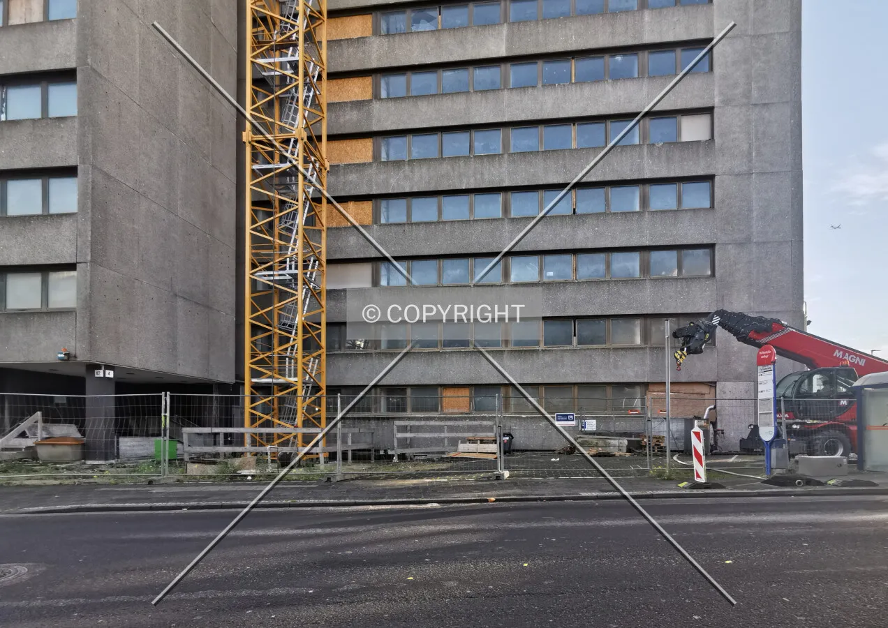 Photo 139-778-888