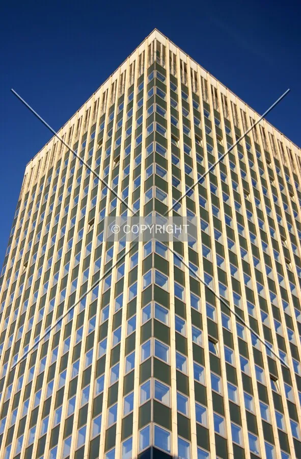 Looking up the southwest corner from Edgware Road at sunset