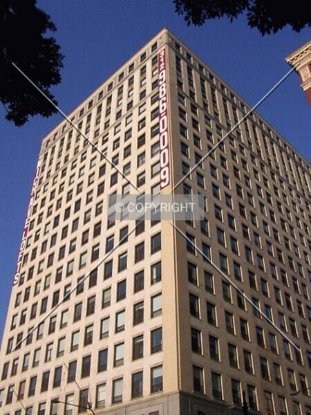 Photo 139-988-694