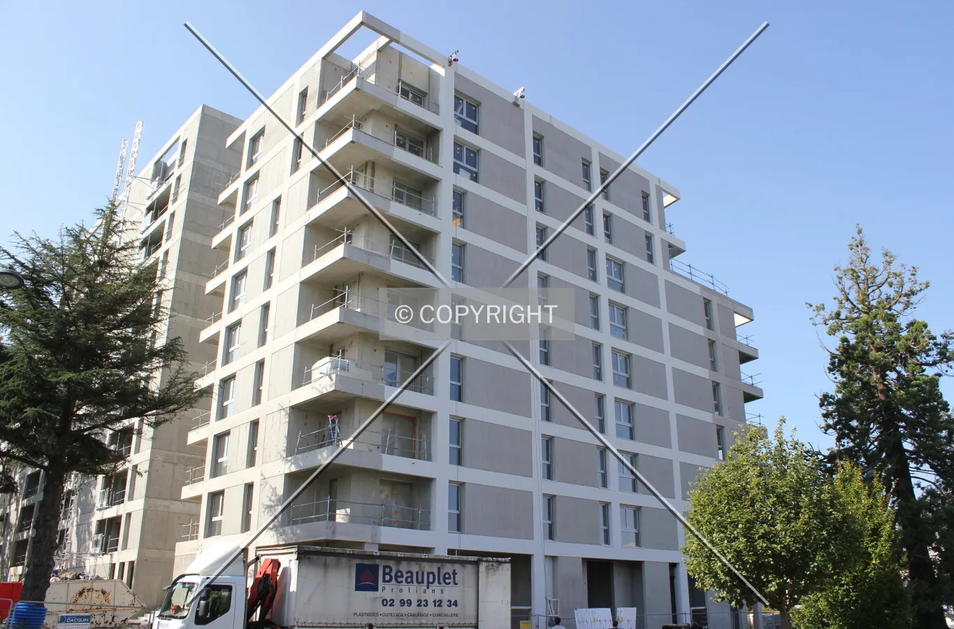 Photo 140-047-735
