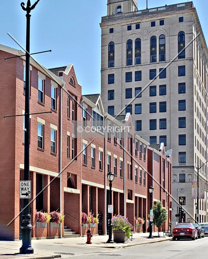 Photo 140-321-375