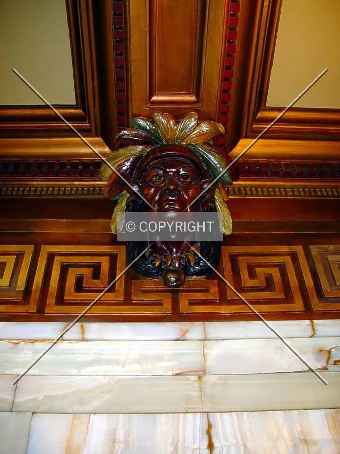 Exotic mouldings and fixtures in lobby