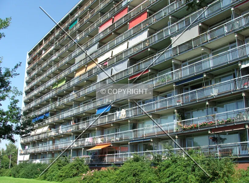 Photo 140-677-476