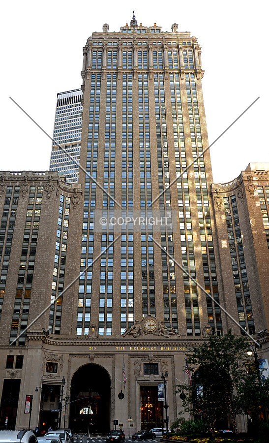 View from the northeast at Park Avenue and 47th Street