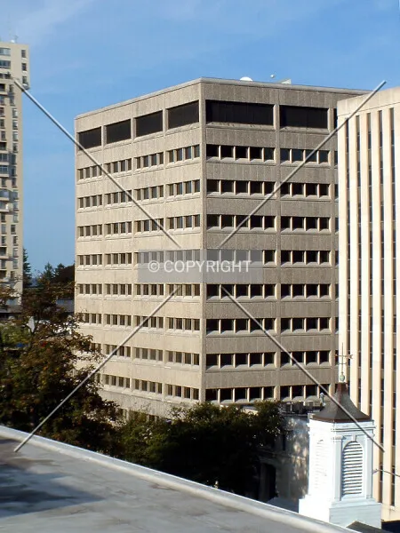 Photo 140-862-371