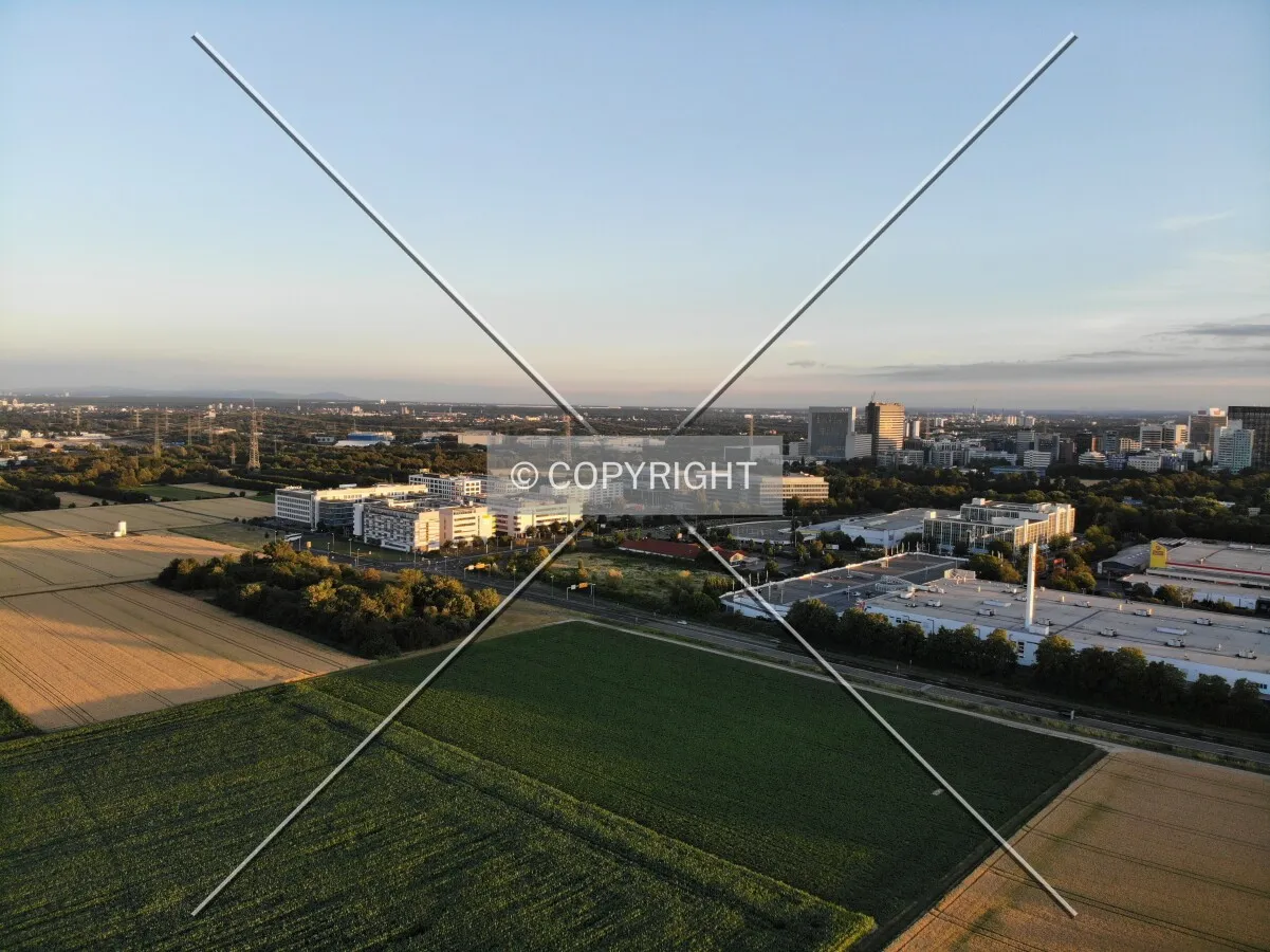 Photo 141-156-589