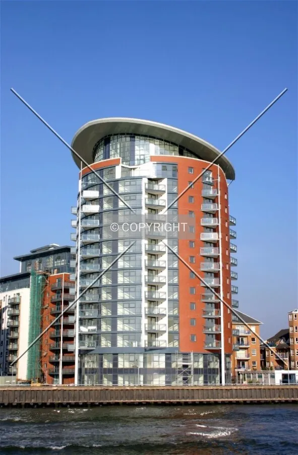 Side view from the Thames
