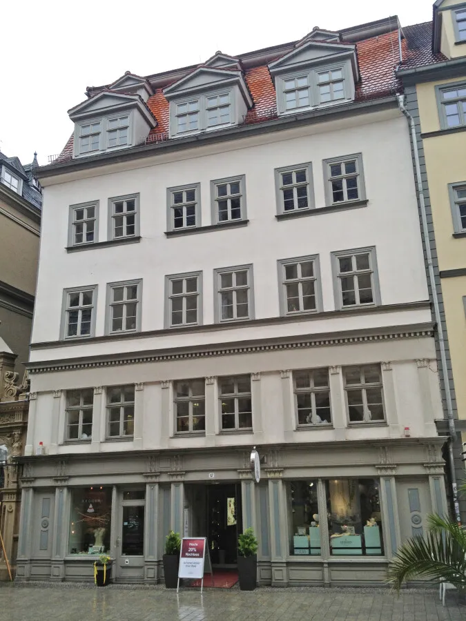 Photo 141-328-928