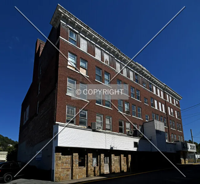 Photo 141-535-718