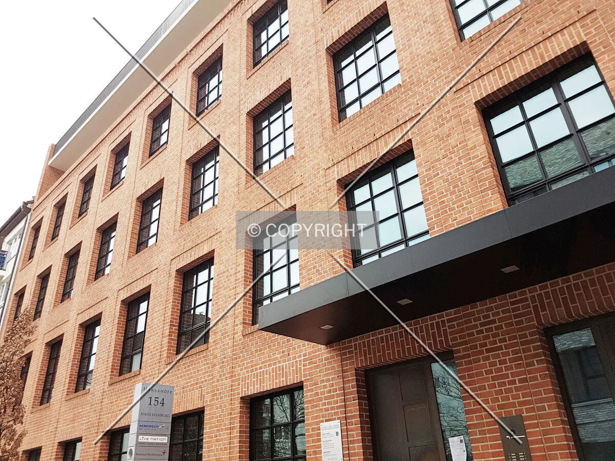 Photo 141-758-629