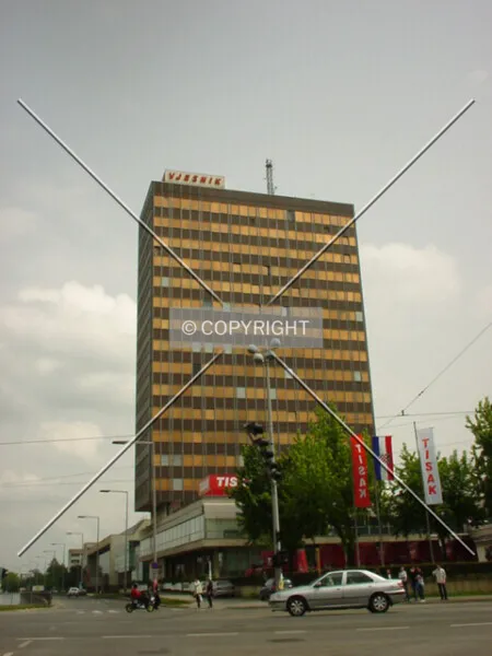 Photo 141-807-671