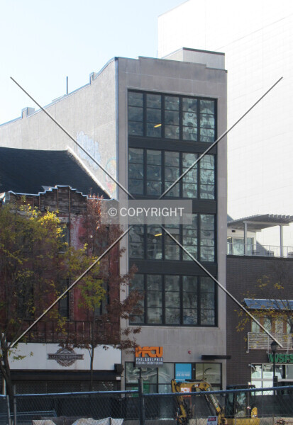 Photo 142-064-441