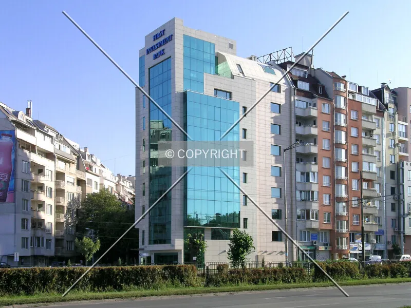Photo 142-510-628