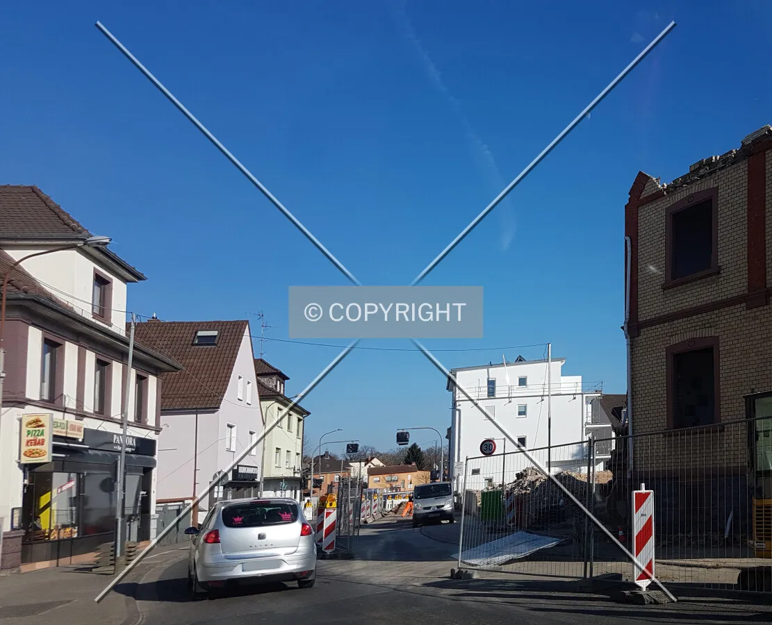 Photo 142-523-424