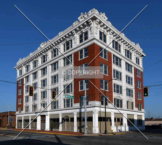 Photo 142-569-017