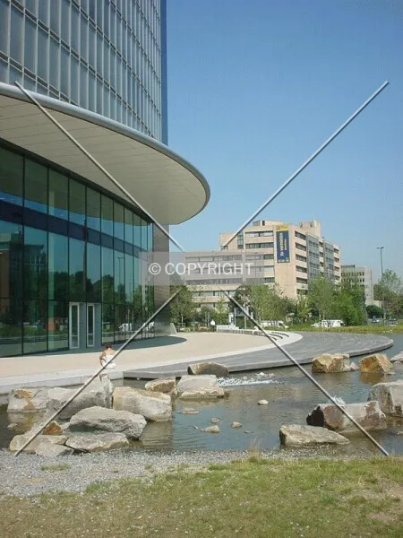 Photo 142-857-803