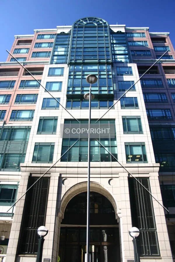 Entrance area and above from Bishopsgate