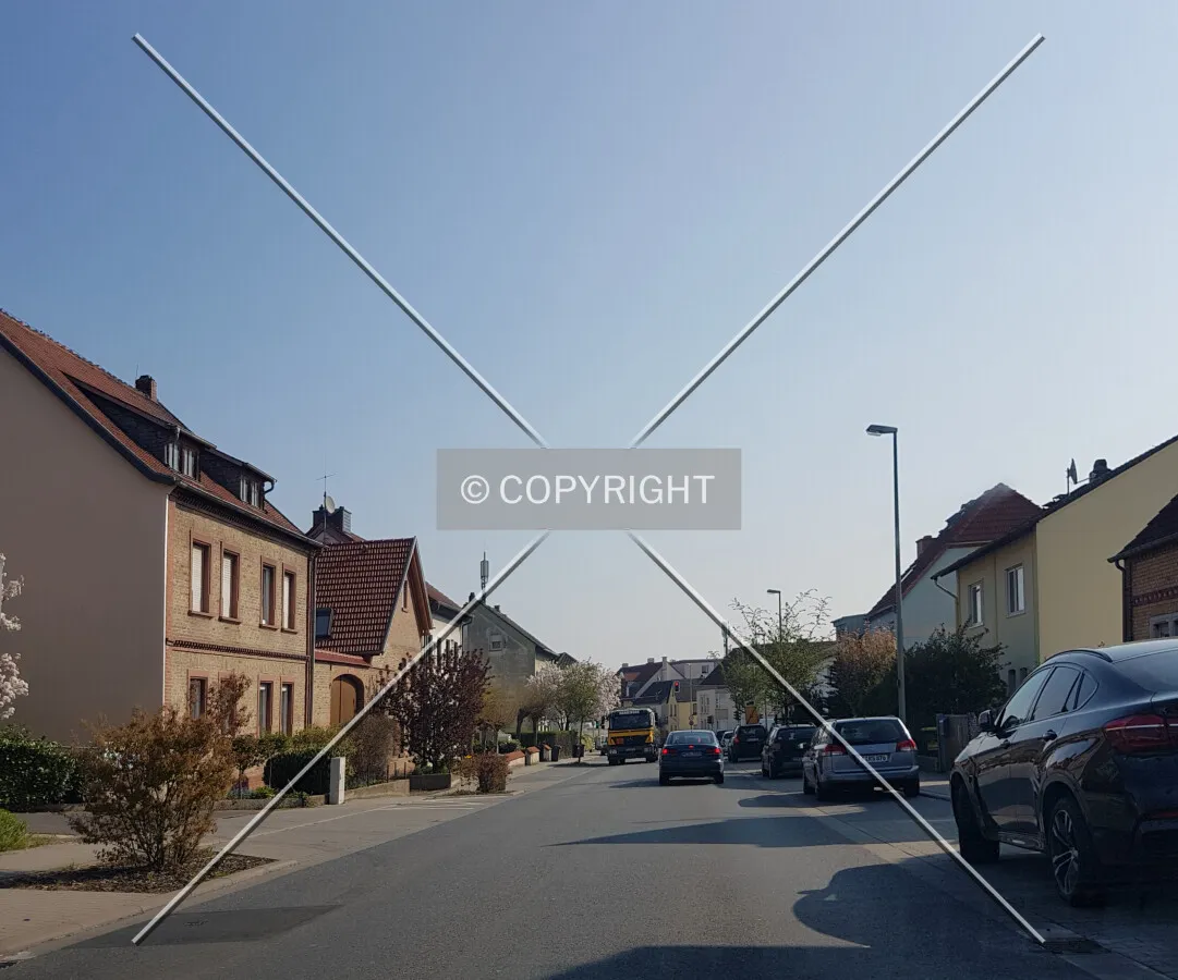 Photo 143-237-995