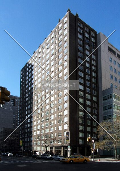 Photo 143-412-677